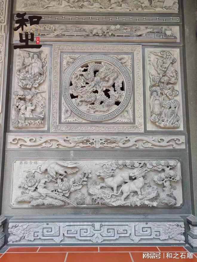 乐鱼官网寺院外墙上的石雕浮雕(图1)
