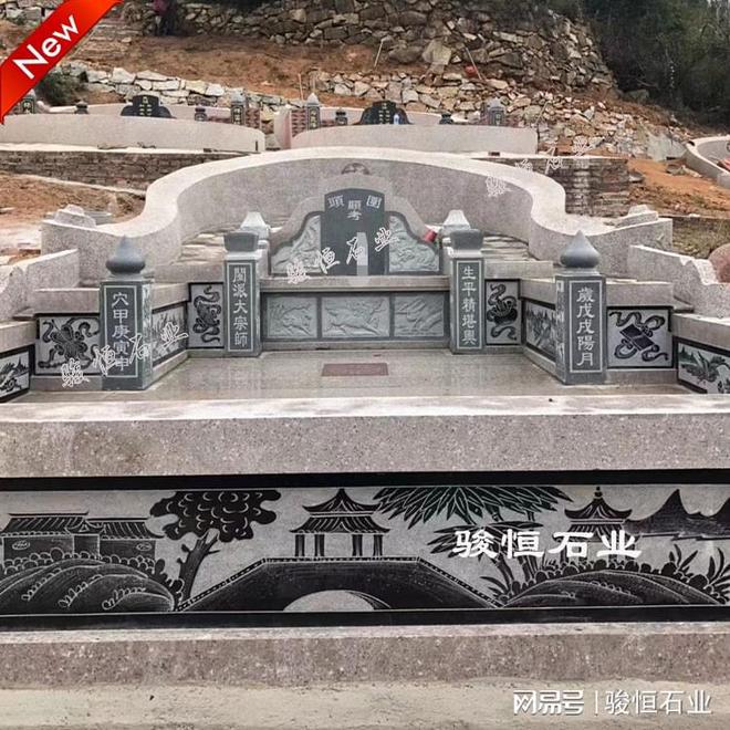 乐鱼官网每块石雕墓碑都是艺术承载着对亲人无尽追思(图3)