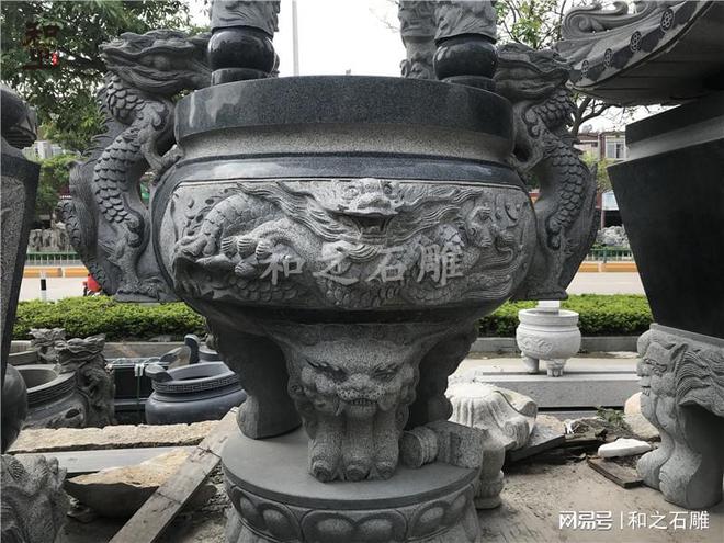 乐鱼网站大理石石雕香炉的精雕工艺